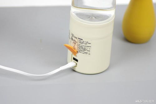 恒温热水·即时冲奶 聪米无线便携调奶器让育儿更从容